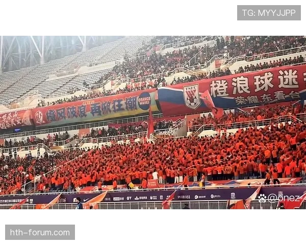 山东泰山主场上座率创历史新高,球迷热情点燃赛季热潮 山东泰山主场上座率创历史新高,球迷热情点燃赛季热潮