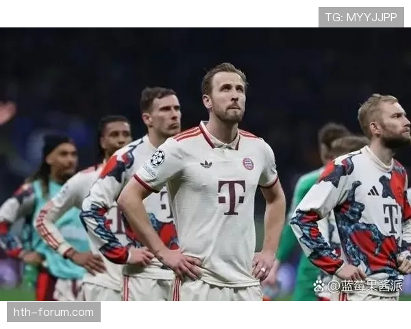 德甲转会窗口临近关闭，各队加速引援争夺战