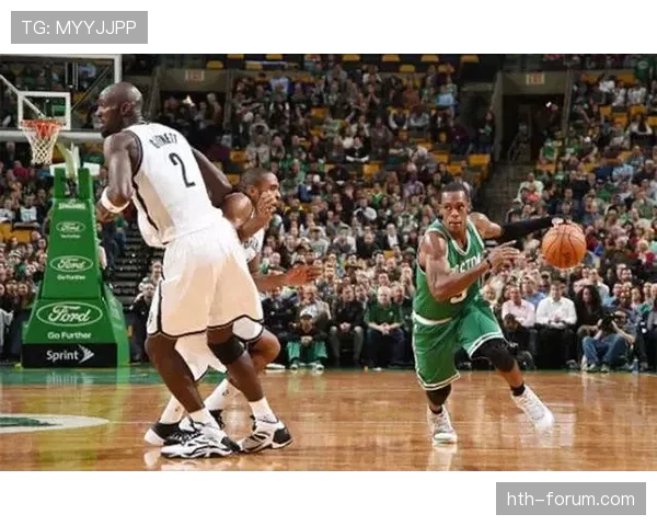 加内特挡拆强势拉开空间，关键时刻篮下效率显著提升