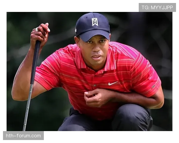 泰格伍兹打完球直接回豪宅，连脱个鞋都像在走红毯？